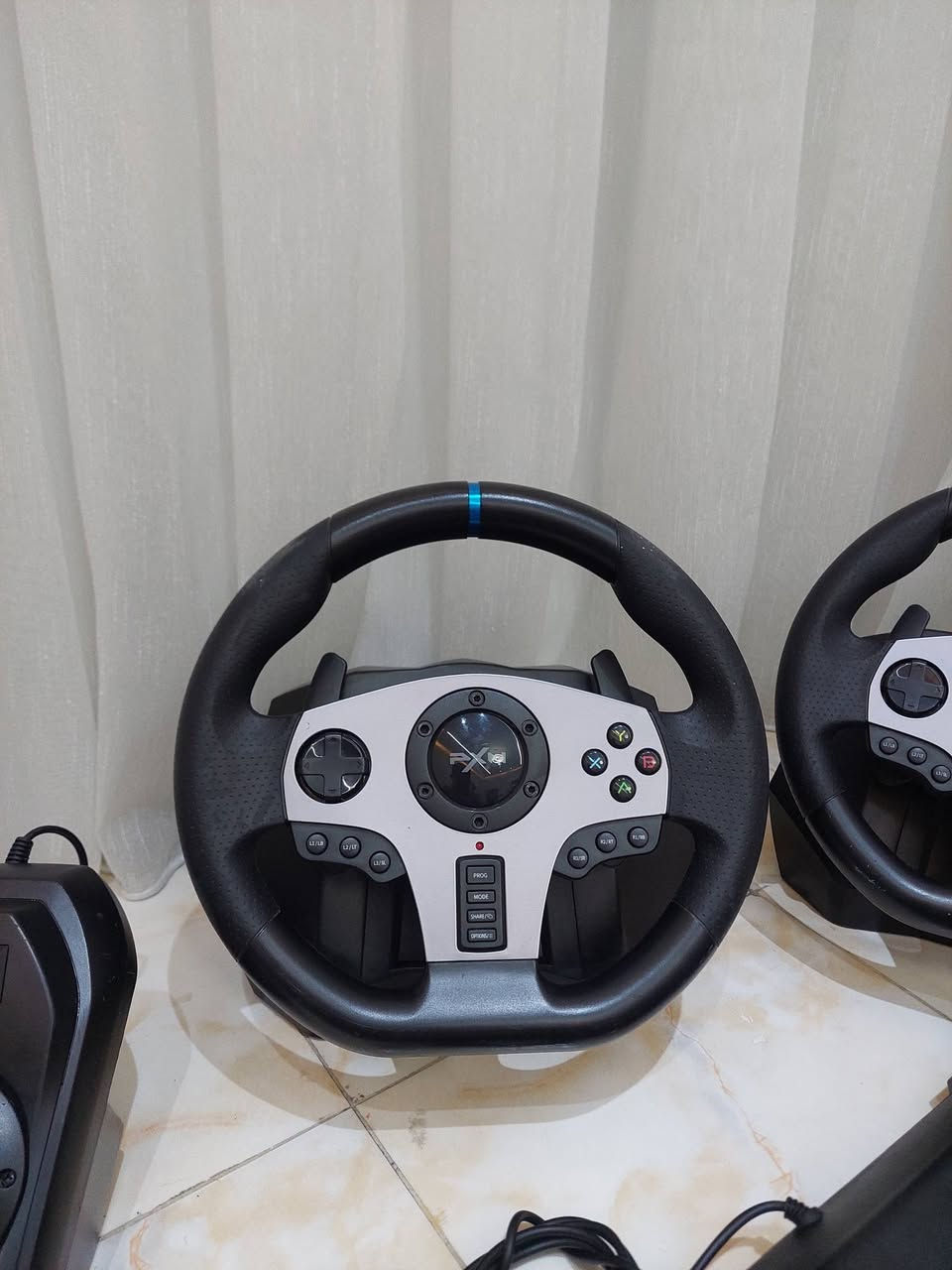 السلام عليكم 
دركسونات PXN V9 
يدعم الاكس بوكس _ البلي _ PC
شرط الفحص والشغل نقص قواعد التثبيت مال دركسون فقط سعر القطعه[ 80 ] الف


**إذا كنت صاحب هذا الإعلان وتريد حذفه لأي سبب، رجاءا أرسل رسالة إلى الدعم الفني**