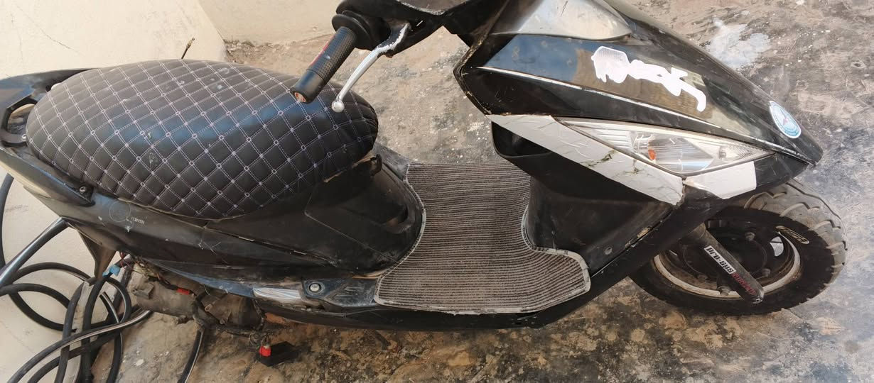 السلام عليكم موجود موطور للبيع عنوان بلرمادي السعر 250بي.مجال


**إذا كنت صاحب هذا الإعلان وتريد حذفه لأي سبب، رجاءا أرسل رسالة إلى الدعم الفني**