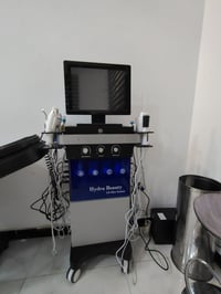 عدي هاذه الجهاز لبيع صارله20يوم السعر خاص 07726586429