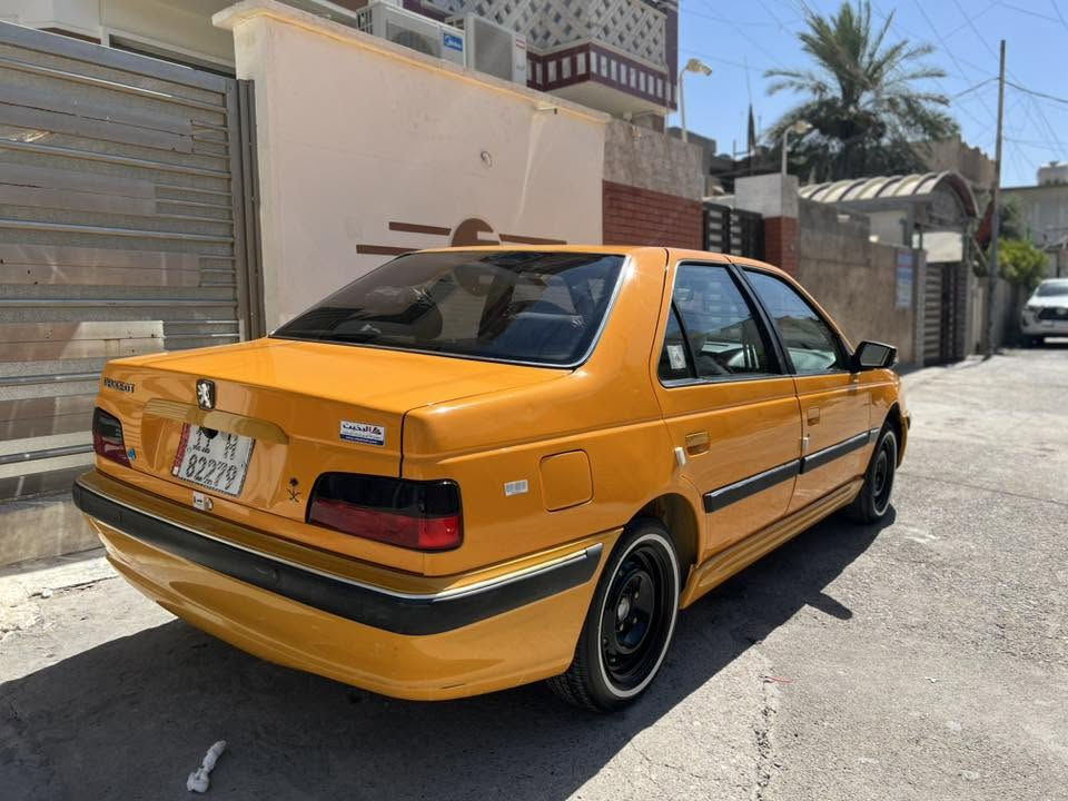 بارص 2023  حره ابأسمي مكفوله عده شخط جوه التريشه مال باب مبخوخ فقط بسيط   كفاله السياره. جديده بمعنى الكلام 
نايلون الشركه بعده بي. سويجين تخم تاير ضمان وزنون  سبير مانازل  مواصفات معروفه     هيئه وغرامات مصفره     
السعر 68          للاتصال ‭***********‬
