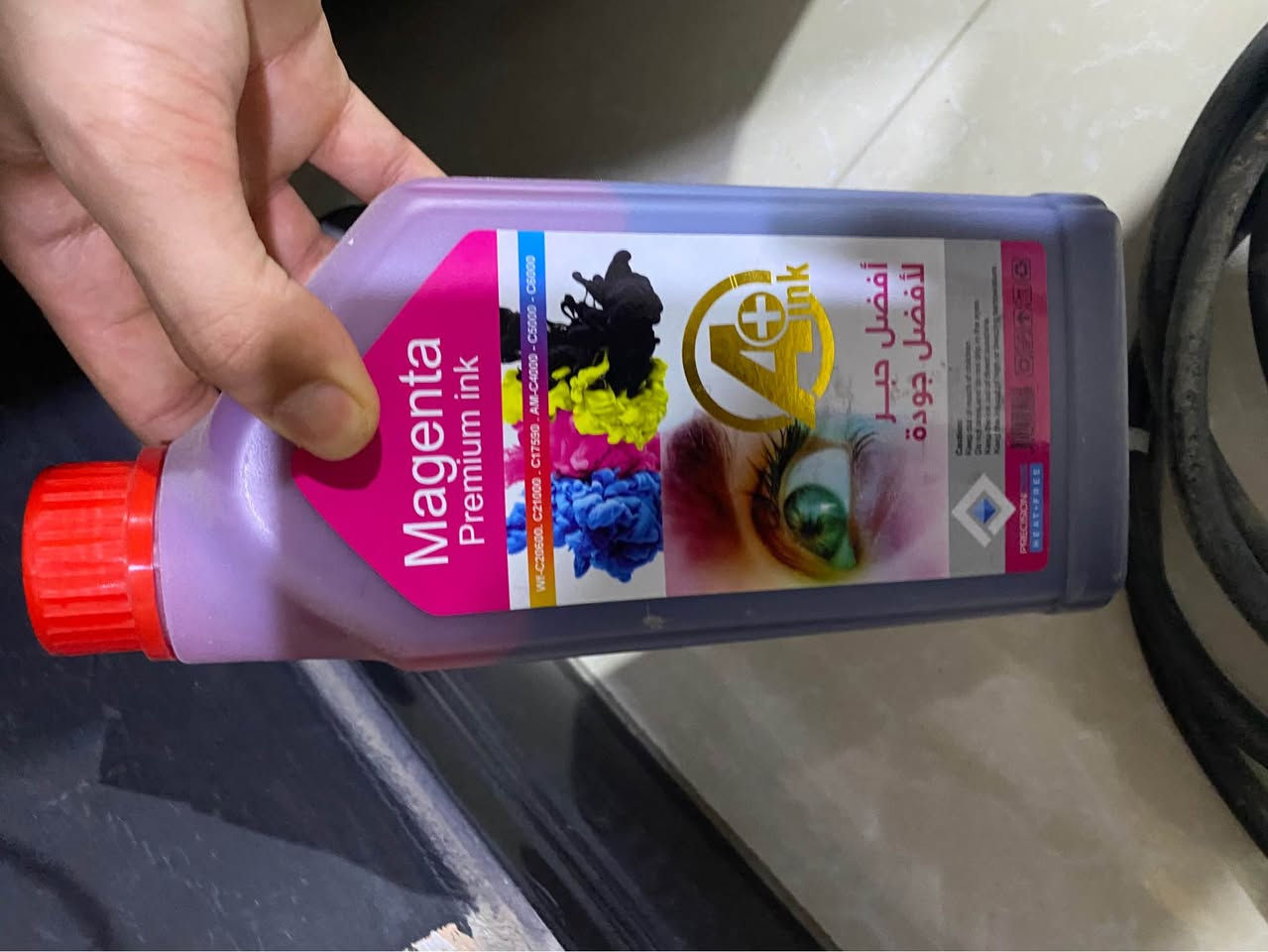 تنويه مهم ‼️ طابعه ايبسون c5890 ملغيه شرايح جديد مطبوع بيها جداً قليل بعدها بكارتونها وياها سيت حبر وا عشرا بند ورق مات  وياها ضبه جبيرا ورق بطال وا ضبه ورق مات وياها تلث بنود فوتو وياها بند  وجه ملزمه وا بند ضهر ملزمه وياها بندين ضروف للطباعه وياها بند ورق صوري وياها بند ورق لاسق وياها كابسه حجم جبيرا للكتب وا كابسه صغيرا مع جنيع احجام لكلبسات وياها مكص جبير رايدها ويه الغراض شلع للبيع وحدها مابيعها . معلومات اكثر هاذ رقمي *********** واتساب البصرة, العراق
