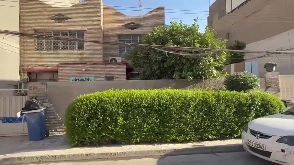 عقار مساحه.  ٤١٢ متر
واجه ١٥ 

محله ٦١١

زقاق ١ 

العنوان المنصور الداودي

نهايه ١ شارع ١٤رمضان قرب الاقواس بيع مستعجل لغرض السفر موقع تجاري فرصه ذهبيه 

الاستفسار ***********
