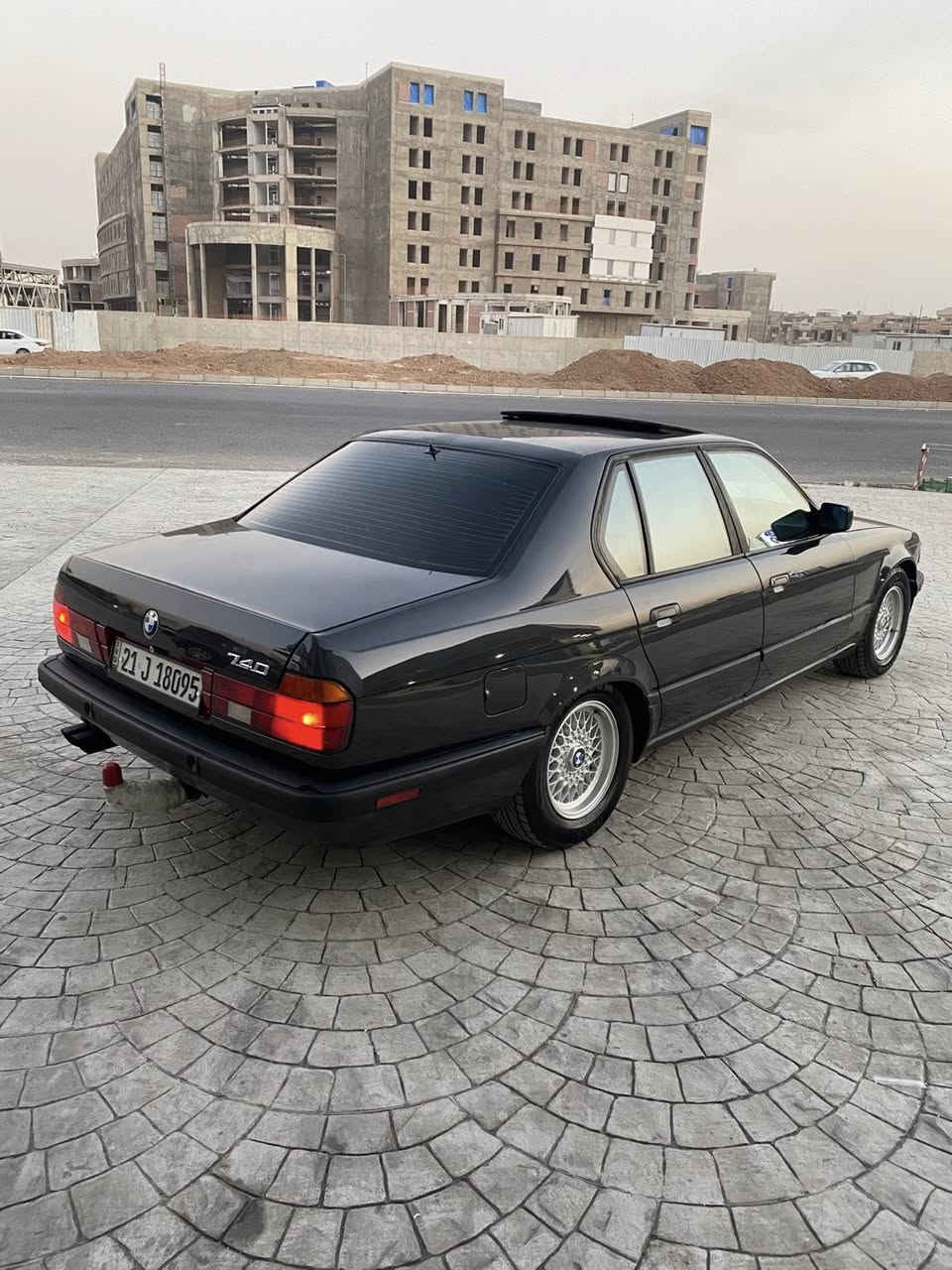 740 بيلاد
فول فول 
1992 
كلشي بشرط كلشي 
وة سيارة فول فول برمجة 
يعني القوة ماشاءالله 
سقف فتحة 
5بردات 
تلفون 
سيدي بوكس 
كشنات ورة وة كدام كهرباي 
كليشي جاهز كل شي ماشاءالله  
رايدها ٨٣بيها مجال بةصيط 
5وراق غرامة اكوو عليها ارجعلك بعد معاملاء
بةس الي موو شراي  امانة لا تعب نفسك وة لا تعبني هم 
سيارة ما جان احلا من صورة لا تاغذا
رقم واتساب***********

سلاو هاوریێان  
Bmw740 
1992
فول فول  
سلایت ٥پەردە 
تەلەفۆن 
سیدی بۆکس 
٤جام کارەبای 
تەبرید  کوشین جلد 
کوشین پیشو پشتی کارە بای  هەموی ئیش دەکات 
 سبوغ عام بۆ جوانی  
سەێارە کە لە قوەتی خۆی زۆر بێزارە 
٥ وەرەقەش غەرامەی لە سەر  دوای  مامەلە دەی  گەرین مەوە  سعری٨٣ کەمیک مامەلە

***********شوین هەولیر
