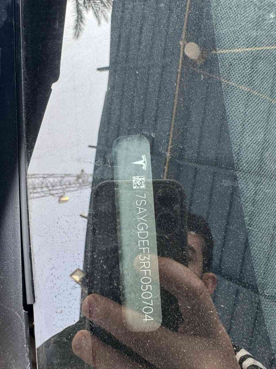 المواصفات:
• الموديل: Tesla Model Y Performance

 • سنة الصنع: 2024

 • اللون: أبيض

 • الحالة: ممتازة

 • عدد الكيلومترات: (26 mil)

 • كهربائية بالكامل

 •  حوادث  موضح اكتب رقم الشاصي

⚡ المميزات:

 • أداء رياضي وتسارع قو

الاستفسار  ***********
السعر 24500$
