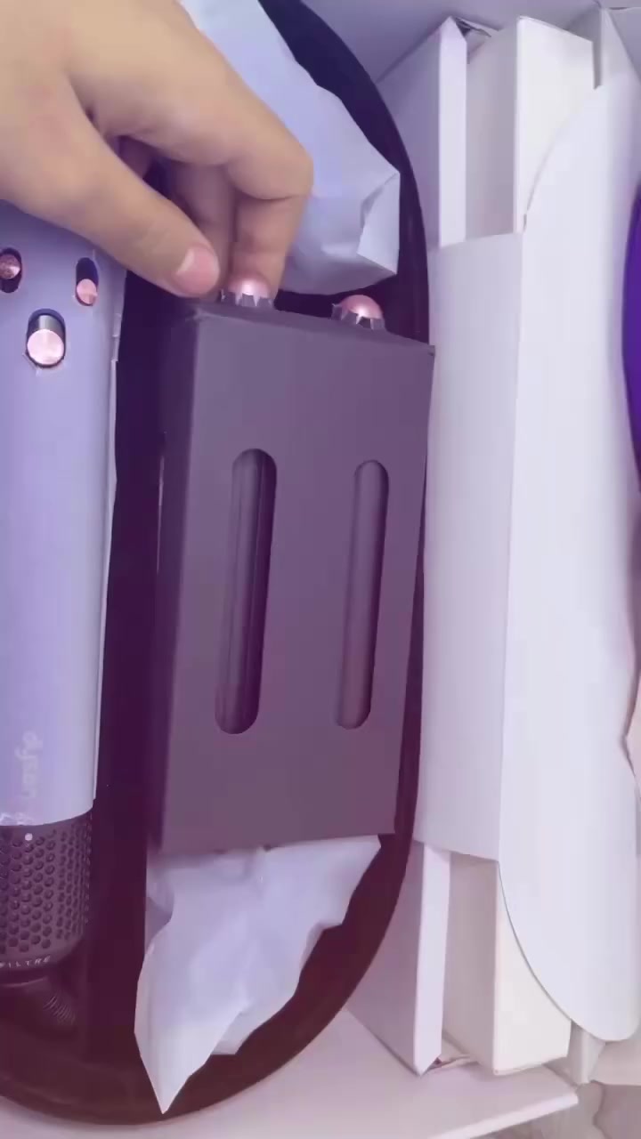 دايسون Dyson اشتريته من مول المنصور ممتعدد الاستعمال جديد بعده بالنايلون
مصفف شعر
السعر ٣٠٠ اني أشتريته ٦٠٠ بس إحتاجيت افلوس فداييعه


**إذا كنت صاحب هذا الإعلان وتريد حذفه لأي سبب، رجاءا أرسل رسالة إلى الدعم الفني**