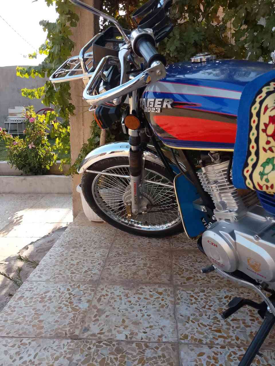 تايگر موديل 23 
محرك مامفتوح شرط
منفيس 
جنطة
وايرمنية شغال 
اليحب يغتنيه يتفضل خاص او
***********
