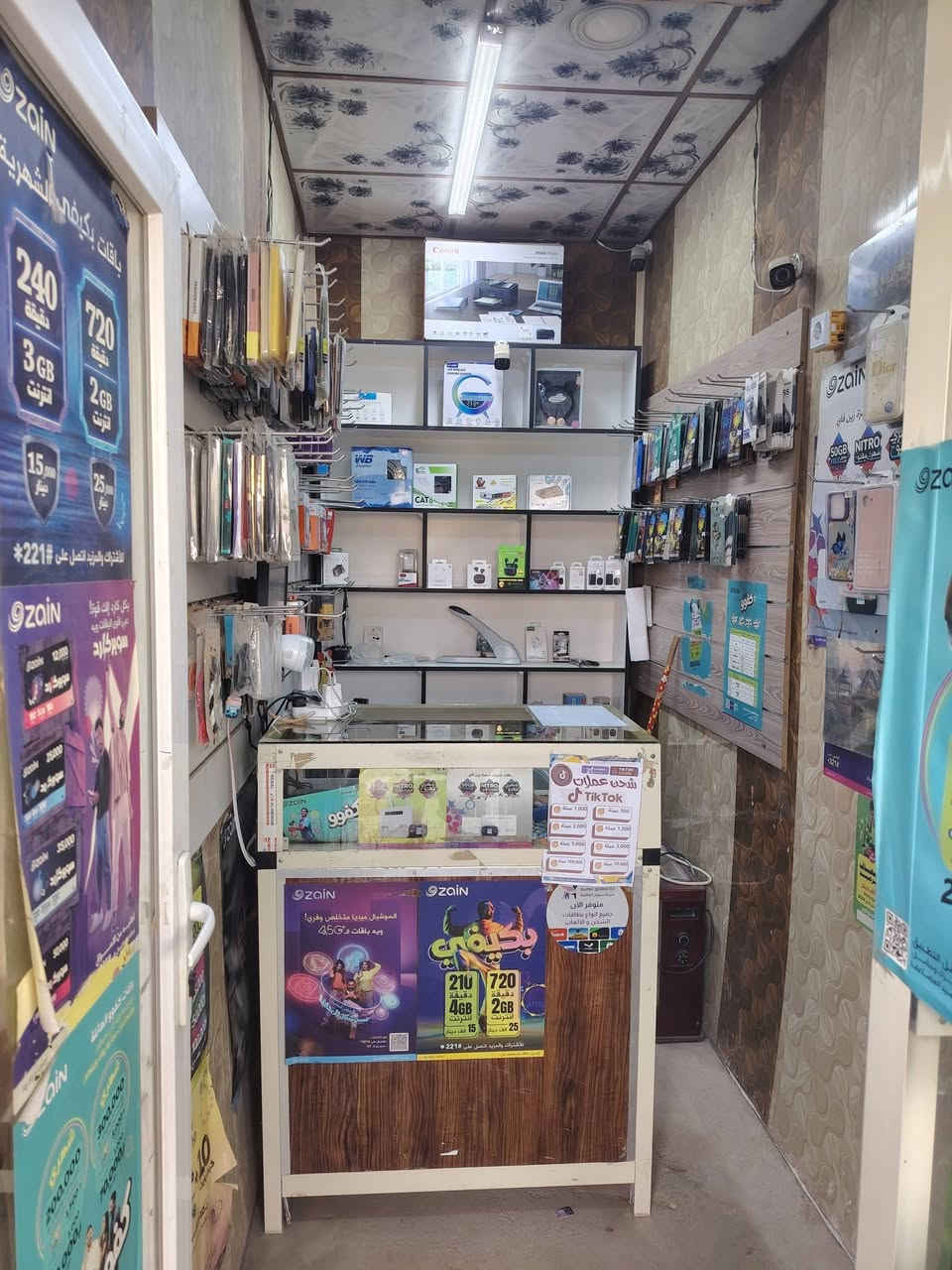 محل للبيع
الموقع شارع الأطباء بالقرب  من المذخر العربي للإستفسار 
الخاص مفتوح وهذه رقمي ***********
