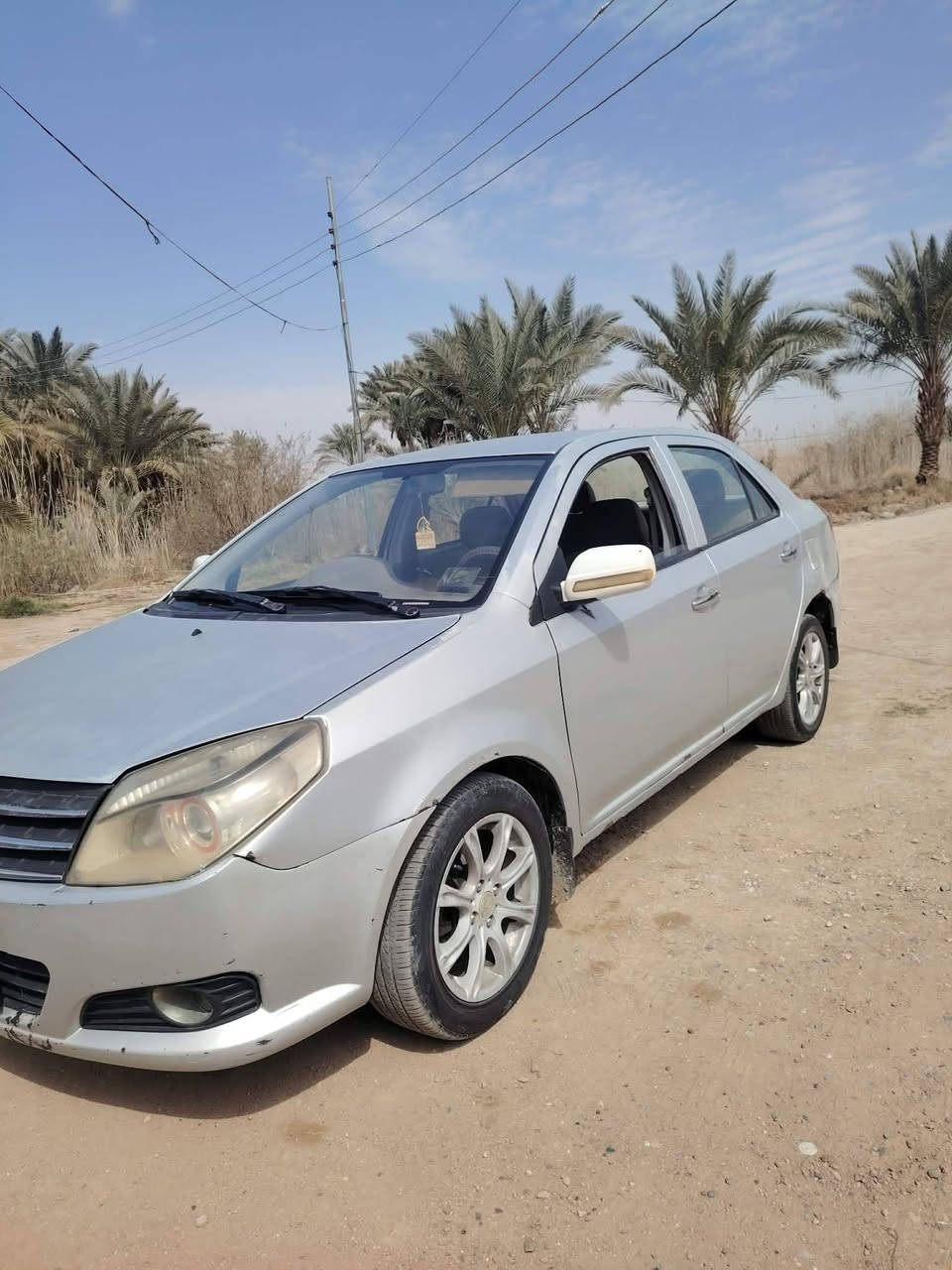 للبيع جيلي ام كي موديل 2013 العنوان ديوانية السعر 38 بي مجال قليل تلفون *********** بي واتساب بلخدمة
