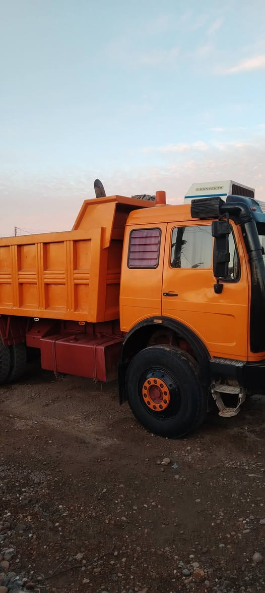 السلام عليكم  البي موديل 75  مجموعة نص جيف  كير 111 مكينة 28 محسن  عل سحك  تخم تاير جاهزة للعمل  مكان بغداد  التاجي   ***********××***********
