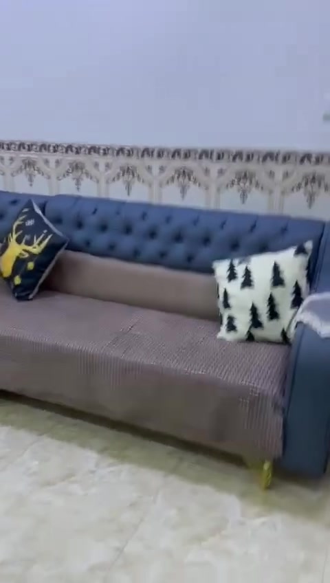 السلام عليكم بيت للبيع مساحه 100مربع واجه 10×10 العنوان الزعفرانيه شارع معهد السده قرب اسواق حسون الاتصال ويوجد واتساب ***********
