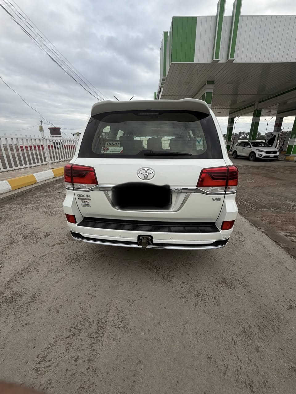 السلام عليكم
لاندكروز2019 ساز
ماشية 162  ألف
مكينتها 6 سلندر
جنطة كهرباء
كفالة عامة السيارة
مكانها السيدية
سعراها 540$  ورقة 
للاتصال ***********
