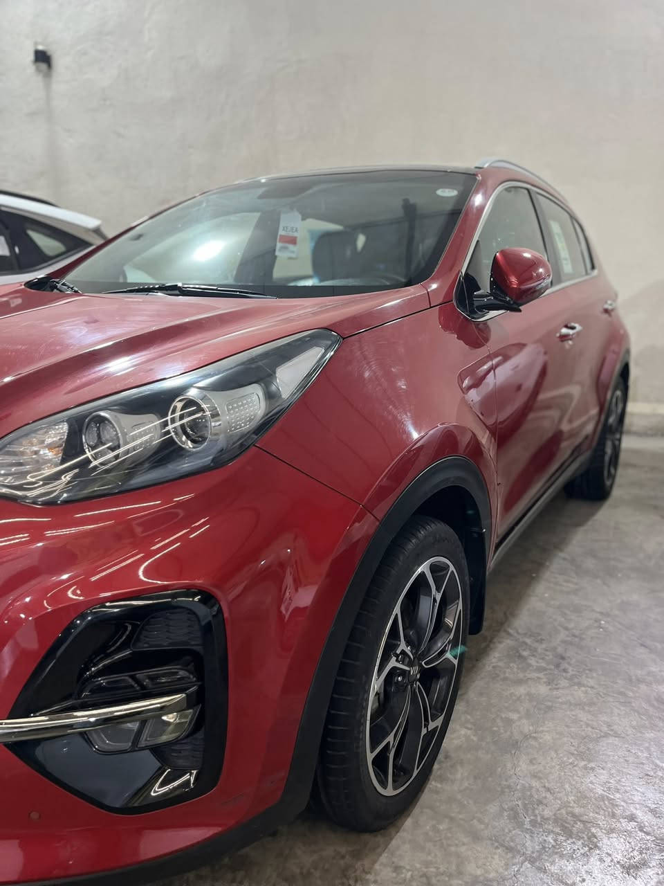 سلام عليكم 
سبورتج ٢٠٢٠ جيتي لاين
فول مواصفات للاخير
مكفوله من صبغ وتبديل عدا طخه موضحه بالباب
ماشيه ٧٠ كيلو
سعر السياره  21000$ ومجالها بسيط
***********
