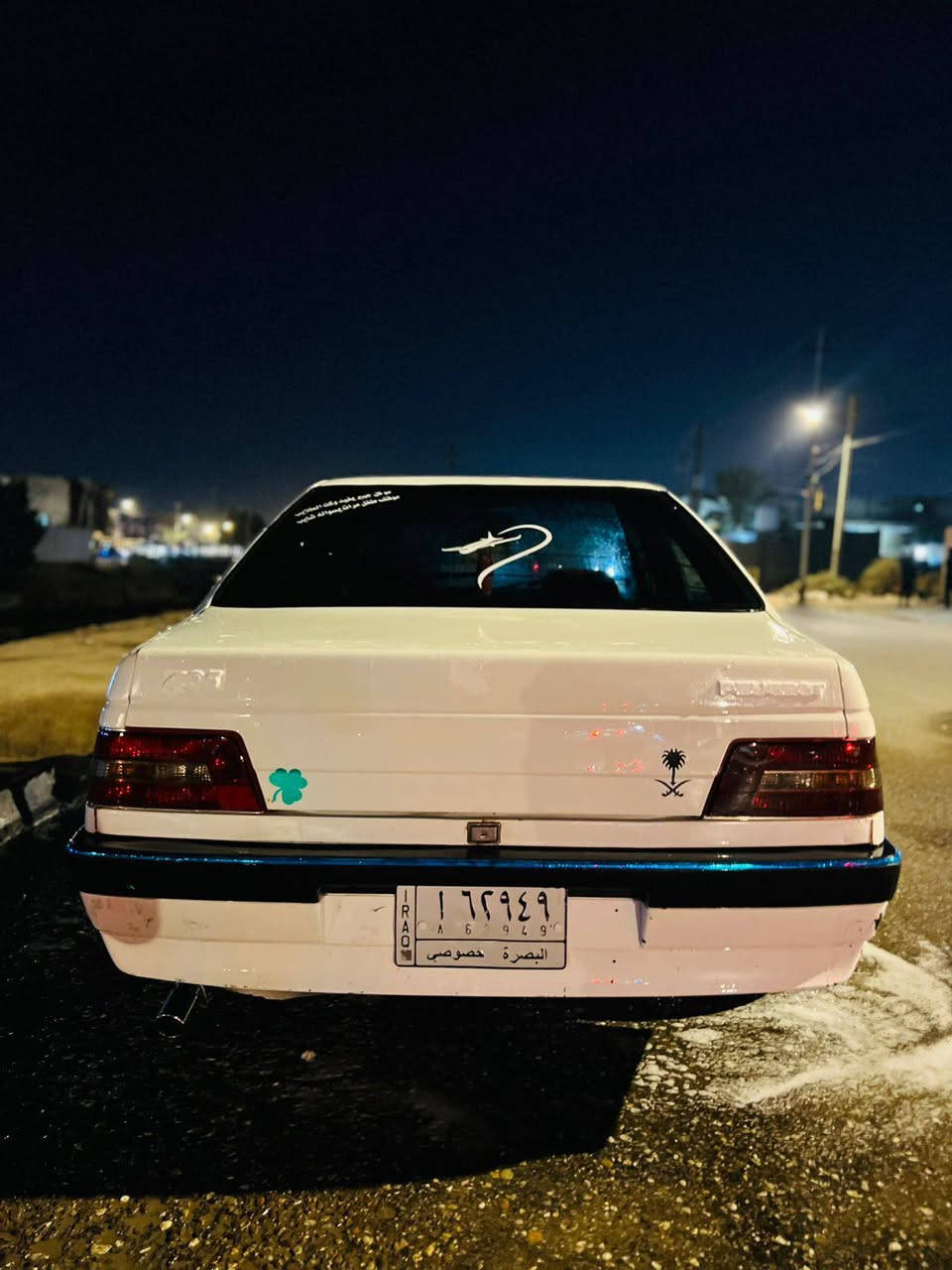 سلام عليكم بيجو 405للبيع مكفوله ضربه تبديل كير مكينه تبريد تخم تاير جديد حداديه سياره احله من صوره تجي وتشوف 
ماكن سياره بصره ابي الخصيب ***********سعر 40وبيهه مجال
