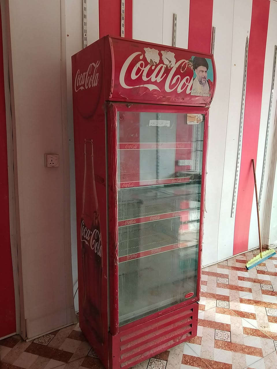 عارضات نضيفات جداا سعرهن من الااخير 300الوحدة با 150 عنواني المقدادية السوق القديم***********
