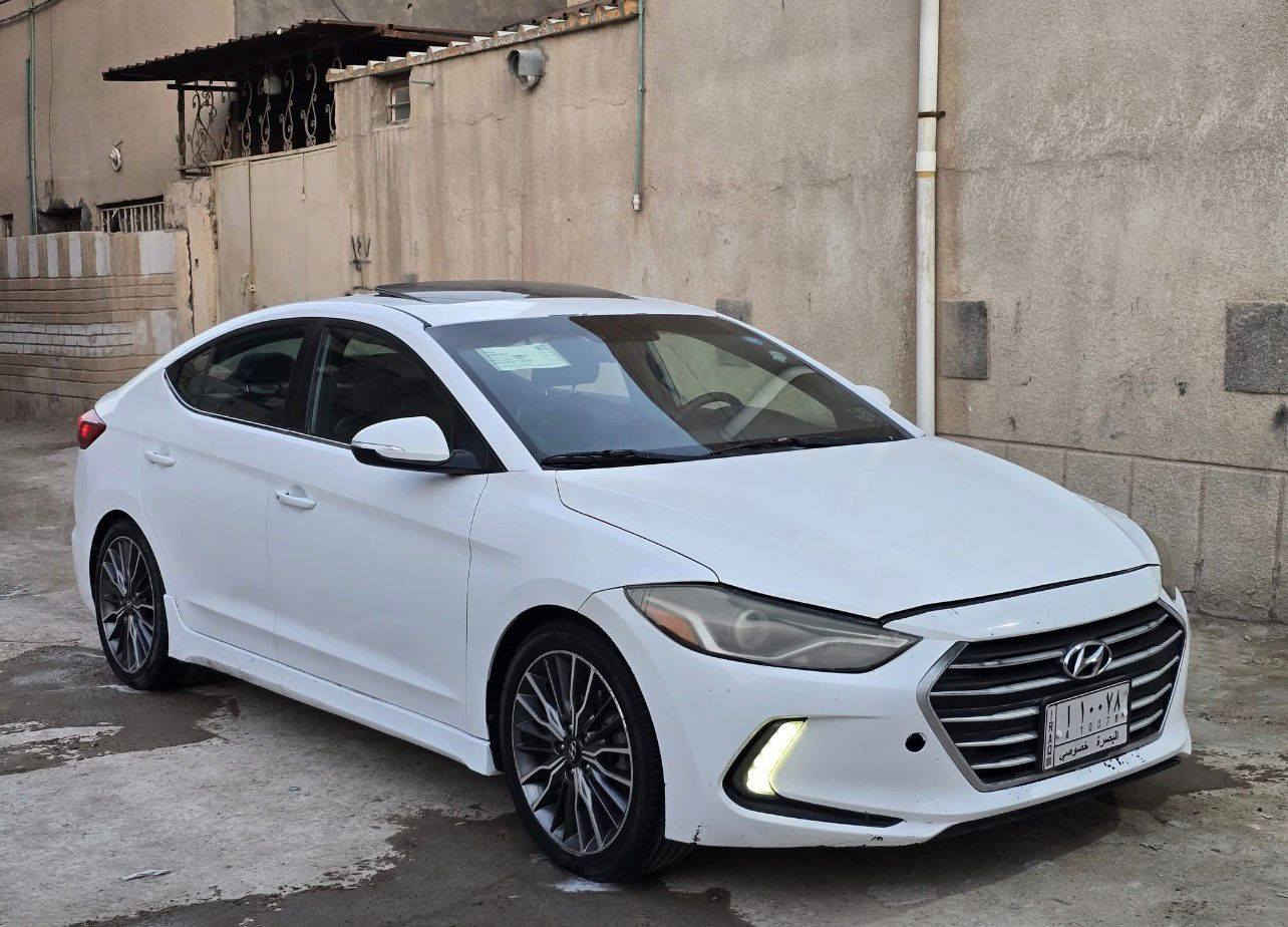 السلام عليكم 
هيونداي النترا سبورت 2018 وارد امريكي 
محرك gdi تيربو  
السيارة مبدل فقط بنيد ودعامية امامية
السعر 125 وبيها مجال
العنوان:البصرة الجبيلة
تواصل:
واتساب ***********
اتصال فقط ***********
