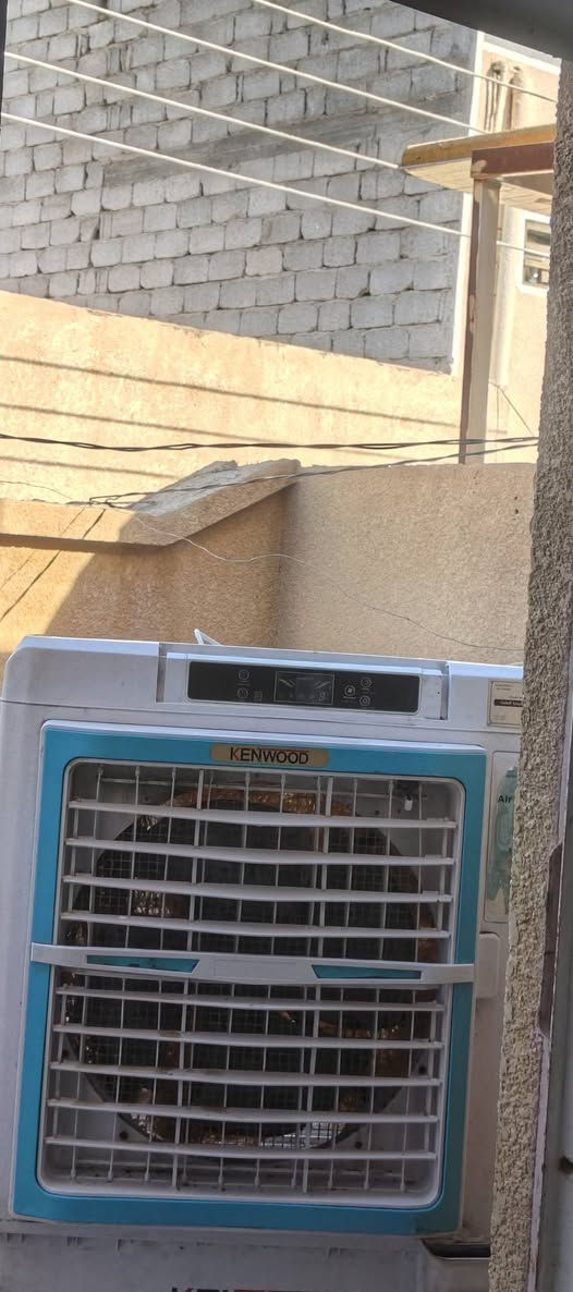 كوفيره شغاله ب75 الف
بيها فصله ماعرف شنو سبب ابيع هل موجود اشغلها الك وتاخذها
مكانها الجاير قرب اسواق تفاحه 
***********
