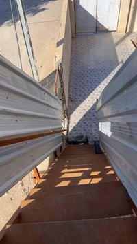 الاسكندريه مجمع حطين • ٣ غرف • طابق ثاني