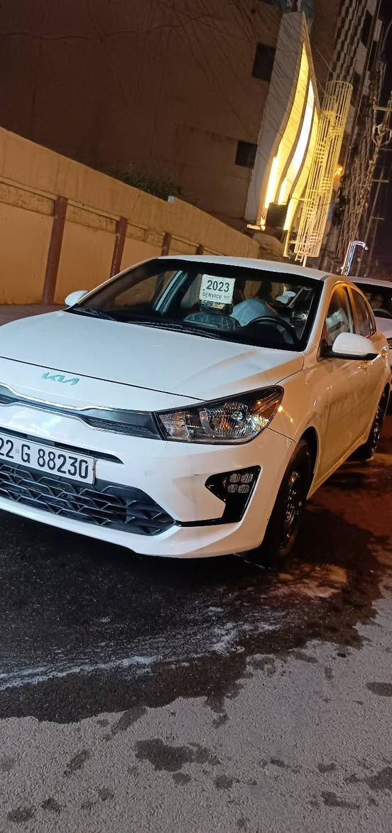 السلام عليكم
كيا ريو 2023 للبيع ضرر بوند فقط بدون دواخل ايرباك استيرن طاك وراجع سستم ماشيه34 الف مايل فقط السياره بدون اي نواقص على وضع الشركه السعر 135 ومجال مكانها الموصل الايسر 
رقم تلفون ***********

