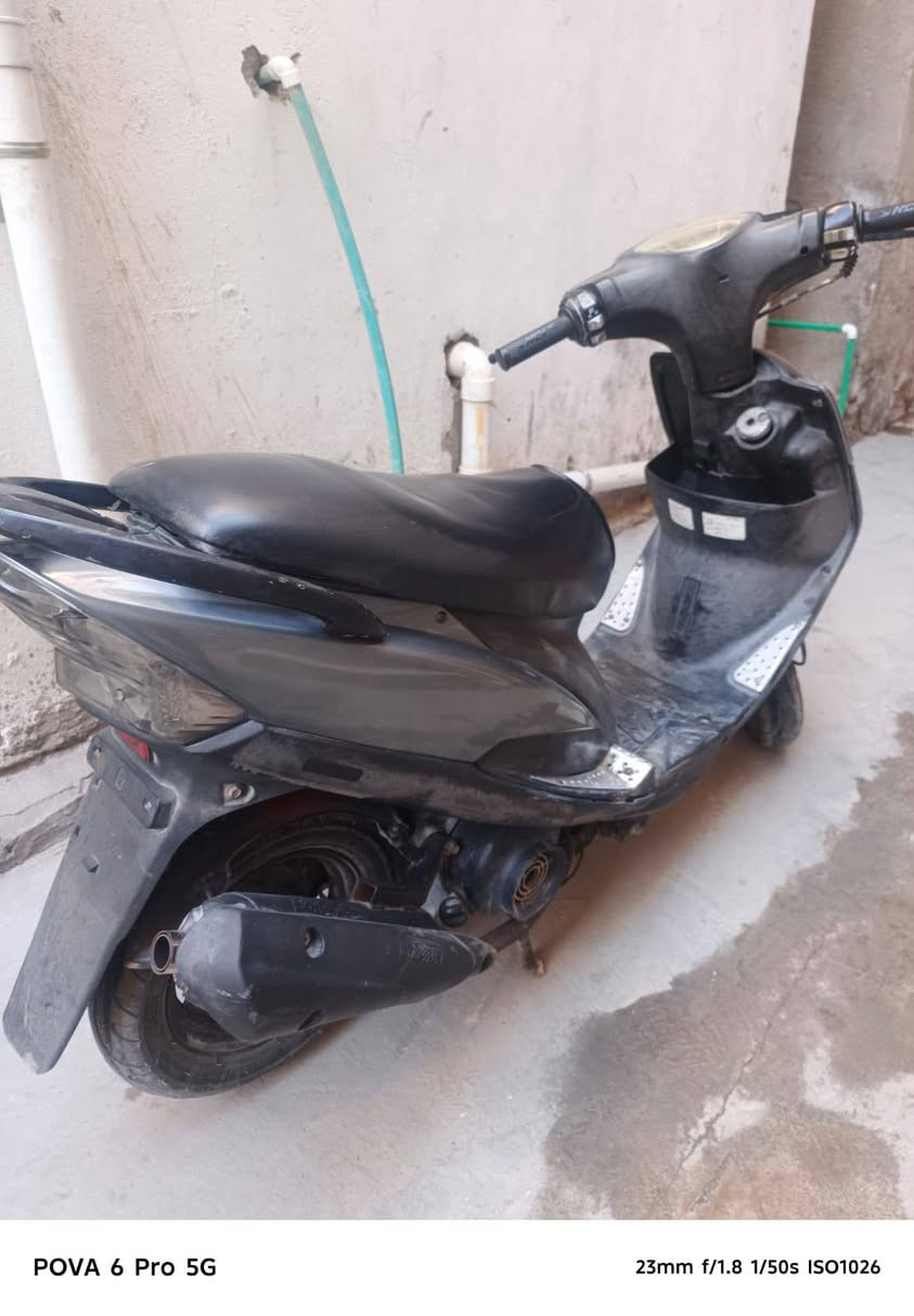 سلام عليكم دراجه ماكس عدله لبيع كلشي شغال بيه سعر 800 وبيه مجال عنوان بصره تنومه ***********
