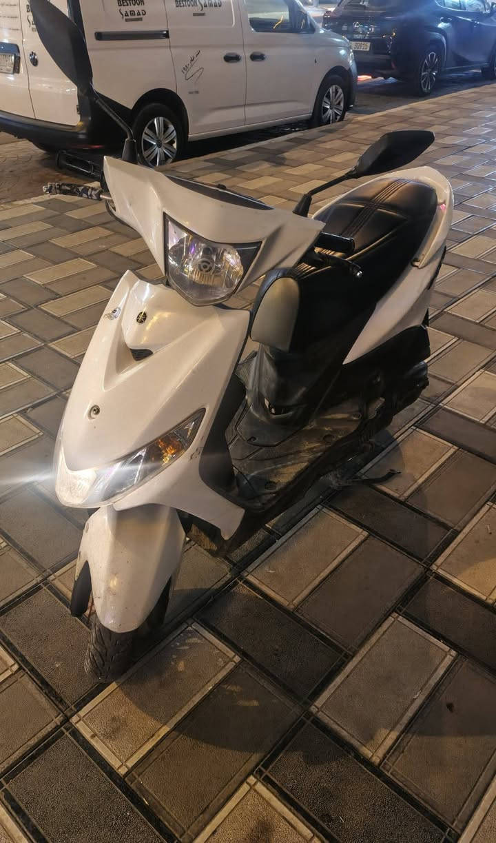 السلام عليكم دراجه gtr حديث كامله اي نقص مابيها
***********
