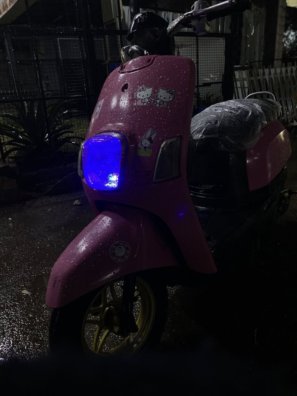 ماكس بوليس دراجه نضيفه خير من الله كفرات بلادي مصبوغه جماليه كهربايات كلها شغاله سلف نكره سعر 500 وبيها مجال عنوان حي اور رقم ***********
