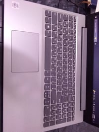 لابتوب لينوفو للبيع الجيل العاشر core i3 فئة المعالج U ذاكرة ١ تيرا نو...