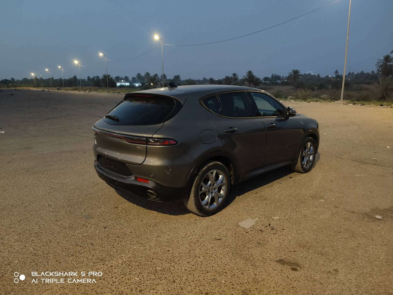 بعد التحيه والسلام 

🔥 للبيع فقط – دودج هورنت R/T موديل 2024 🔥

💎 سيارة رياضية هجينة (Plug-in Hybrid) تجمع بين القوة، الأداء، والاقتصاد في استهلاك الوقود.

✅ المواصفات:
• موديل: 2024
• الفئة: R/T
• محرك 1.3 لتر تيربو + محرك كهربائي (Plug-in Hybrid)
• قوة 288 حصان
• دفع رباعي AWD
• ناقل حركة أوتوماتيك 6 سرعات
• ممشى: 35,000 ميل
• اللون الخارجي: ذهبي شمباني
• الداخلية: أسود

🌟 المواصفات :
• شاشة عدادات رقمية 12.3 إنش
• شاشة معلومات وترفيه 10.25 إنش
• Apple CarPlay وAndroid Auto لاسلكي
• تشغيل بصمة مع مفتاح ذكي
• مثبت سرعة متكيف (Adaptive Cruise Control)
• تحذير مغادرة المسار مع المساعدة على البقاء داخله
• مراقبة النقطة العمياء
• نظام الكبح التلقائي للطوارئ
• كاميرا خلفية
• حساسات اصطفاف
• مكيف أوتوماتيك ثنائي المناطق
• مقاعد رياضية
• أنظمة قيادة متعددة (Hybrid / Electric / Sport / E-Save)
• نظام PowerShot لزيادة الأداء عند التسارع
• مصابيح LED كاملة
• جنوط رياضية ألمنيوم

📌 حالة السيارة:
✔️ صور الحادث مرفقه بالمنشور 
✔️ الضرر تعديل بارد بسيط في الجاملغ الأيمن مع تبديل دعاميه اصليه 
✔️ صبغ فقط الدعاميه الاماميه 

✔️ السيارة جاهزة ولا تحتاج أي مصروف.

📄 :
• رقم بغداد وباسمي مباشرة.
• الموقع: بابل – الحلة – مركز المدينة.

💰 السعر: 16500 دولار
قابل للتفاوض بالمعقول بعد المعاينة.

📞 للاستفسار  اتصل أو الواتساب:
📞 ***********
📞 ***********

@إشارة
