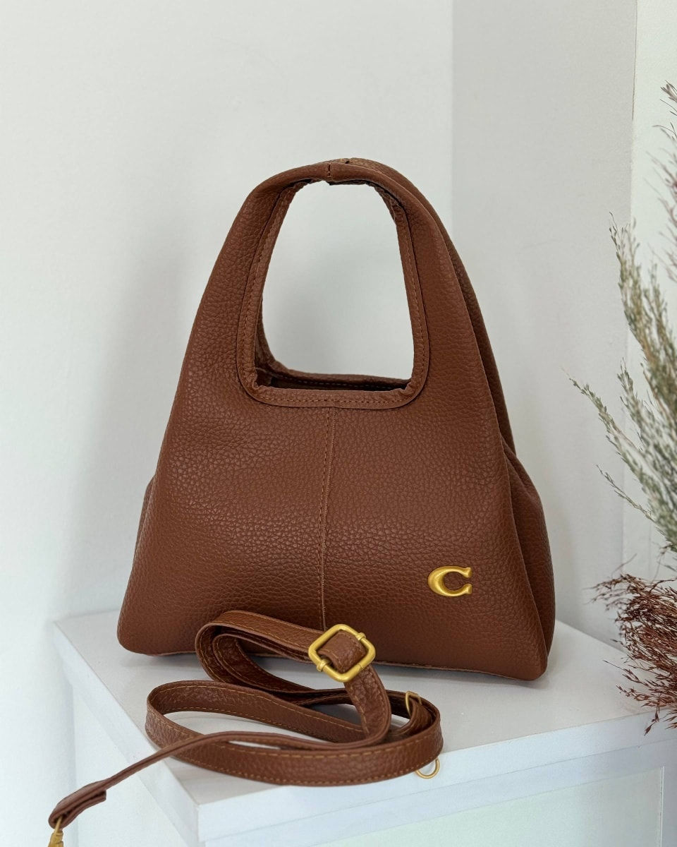 جنط نسائي
سعر المفرد 15 آلاف دينار
سعر الدرزن 120 ألف دينار
قياس 18 × 24 سم 
واتس اب :***********
واتس اب :***********
