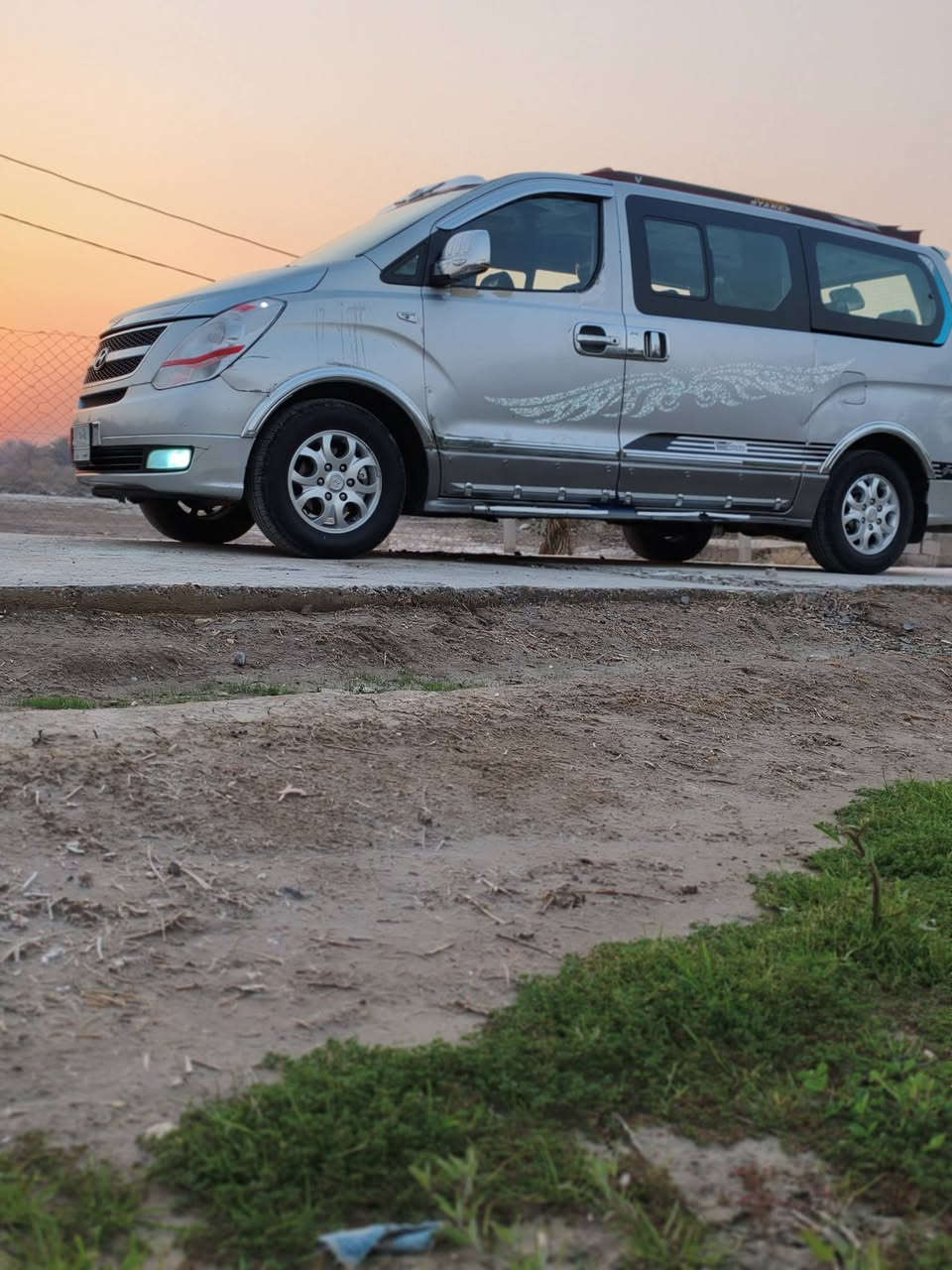 سلام عليكم ستاركس موديل 8 رقم بصره سنويه جديد مكينه جديده تخم تاير كير عادي مجول  كله جديد تبريد تدفه سعر 125 وبيه مجال حك جيه مكفوله من ضربه  مكان بابل ***********
