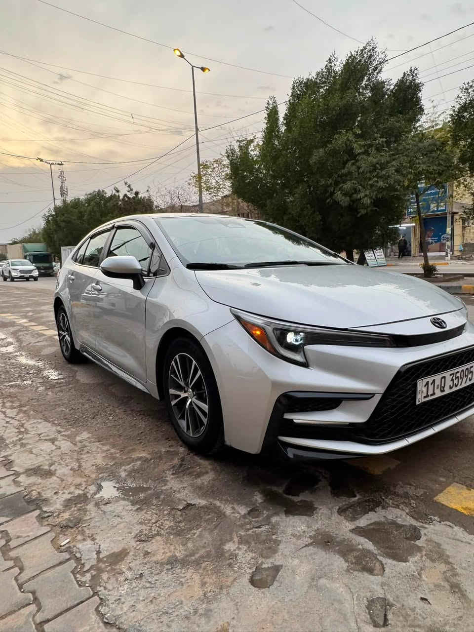 سلام عليكم كورلا ٢٠٢٣وارد امريكي حادثها جاملغ وبنيد والباب بي بارد شويه راجع ١٠٠/١٠٠ تعمير درجة اولى اذا بيها برغي تجاري السيارة لتاخذها كاملة مكملة من كلشي سيارة مال بيت مصروف عليها هواي التعجبة السيارة يتصل ويأمر امر للاستفسار***********السعر 130 بيه مجال حك الجيه السونار موجود بصور
