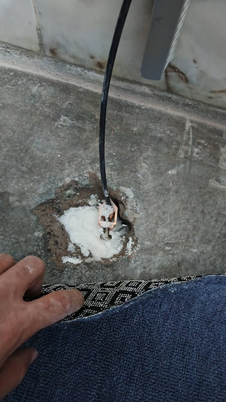 عرض خاص ومحدود...✨
السلام عليكم ورحمة الله....
1_ 
* بطارية 15KW ليثيوم فوسفات الحديد خلايا گوشن "Grade A" بضمان 5 سنوات براند SKE.✨
* انفيرتر 6.2KW توازي (أي قابل للزيادة حتى 9 قطع) بضمان سنتين براند SKE.✨
* الواح عدد8... 16 باسبار NTYPE خلايا Topcon قدرة 590W كفوءة جدا في ظل حرارة 50 درجة مئوية.✨
* نظام تاريض ومانع صواعق "هندسي احترافي".
* نظام ATS
السعر 3,950,000
2_
* بطارية 15KW ليثيوم فوسفات الحديد خلايا "Grade A" بضمان 5 سنوات براند فليسيتي.✨
* انفيرتر 6KW بضمان سنتين براند فليسيتي.✨
* الواح عدد8... 16 باسبار NTYPE خلايا Topcon قدرة 590W كفوءة جدا في ظل حرارة 50 درجة مئوية.✨
* نظام تاريض ومانع صواعق "هندسي احترافي".
* نظام ATS
السعر 4,350,000

3_

* بطارية 16KW ليثيوم فوسفات الحديد خلايا Grade A" eve" بضمان 5 سنوات براند ديا .✨
* انفيرتر 6KW هايبرد IP65 بضمان 5 سنوات براند Deye.✨
* الواح عدد8... 16 باسبار NTYPE خلايا Topcon قدرة 590W كفوءة جدا في ظل حرارة 50 درجة مئوية.✨
* نظام تاريض ومانع صواعق "هندسي احترافي".
* نظام ATS
السعر: 5,350,000
شامل النقل والتنصيب.

للإتصال والاستعلام:
المهندس. عبدالله عبدالرحمن: ***********
المهندس. عثمان محمد: ‏‪***********‬‏
