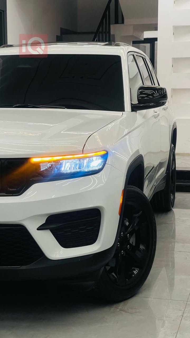 جيب كراند شيروكي موديل 2024 مواصفات بلاك توب ماشي 18 الف مواصفات امريكي رقم اربيل 
٥ راكب
سلايد, كشنات جلد وشامواه , كشن كهرب ، كشن تدفئة , رادار جاني وامامي , ويل كب 20 ٫ تشغيل عن بعد ، صندوق كهربائي ، بصمتين ... 

رقم الشاصي مرفق بالصور 

السعر 345 وبيها مجال 

للتواصل ***********
