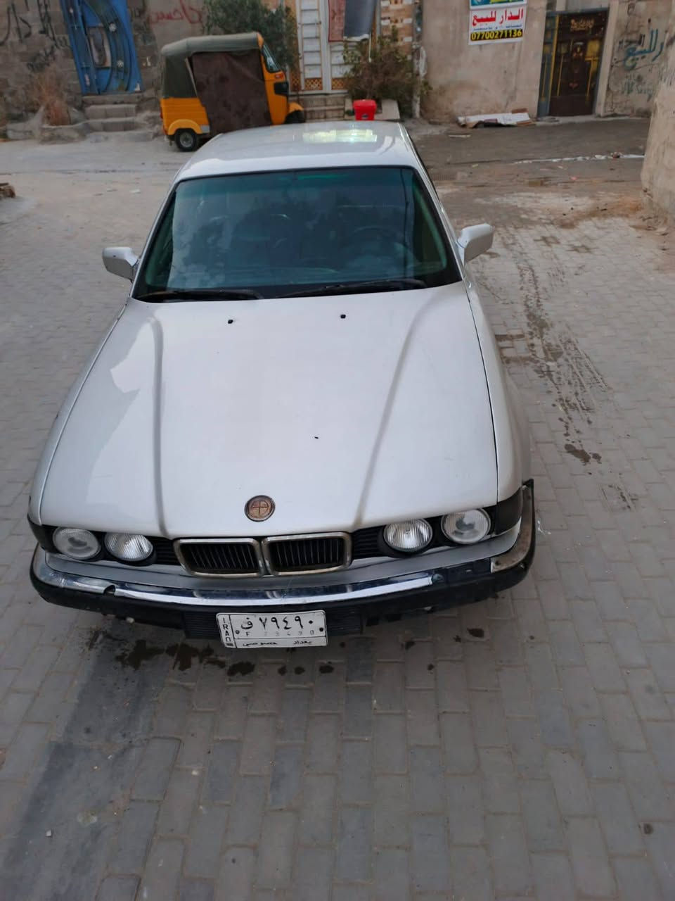 سلام عليكم شباب بيم  سلفر مودل ٩١  /رقم بغداد حاز ثالث بس وكاله محرك 8سلندر محرك و كير شرط صدرامامي خلفي جديد تخم تاير جديد كهرابايت كله شغاله كشنات جلد كهرباي شقلت سياره جديده ] رقم صاحب سيارهه
سعر 29وبيه مجال 
***********》مكان سياره بغداد مدانت صدر
