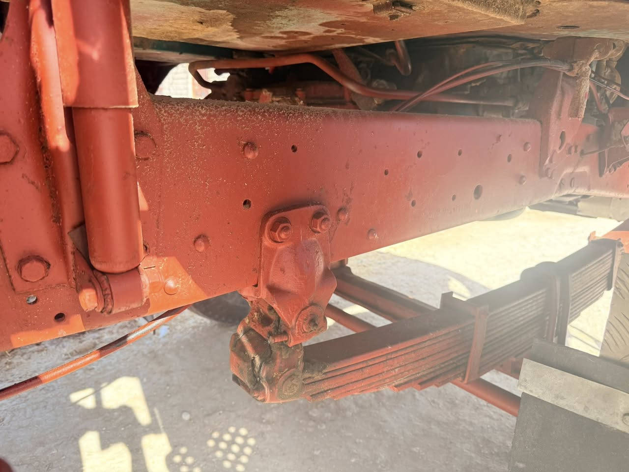 ابو ردين للبيع 6طن موديل 78 مكفوله كفاله عامه
تخم تاير جديد رقم مثنى بسمي السعر خاص ***********
***********
