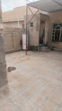 قرب مسجد السهلة • ١٠٠م • غرفتين