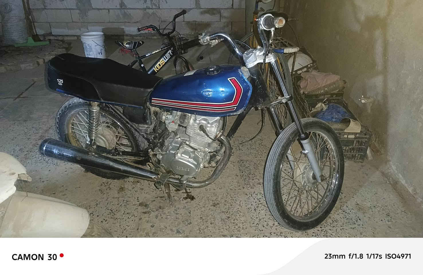 سلام عليكم اخوان دراجه للبيع كلك كلك كلك شاصي نامه اصلي دراجه حلوه ونضيفا بيه خيط تبخير سعر 350مكاني ناصريه مركز هذ رقمي***********
