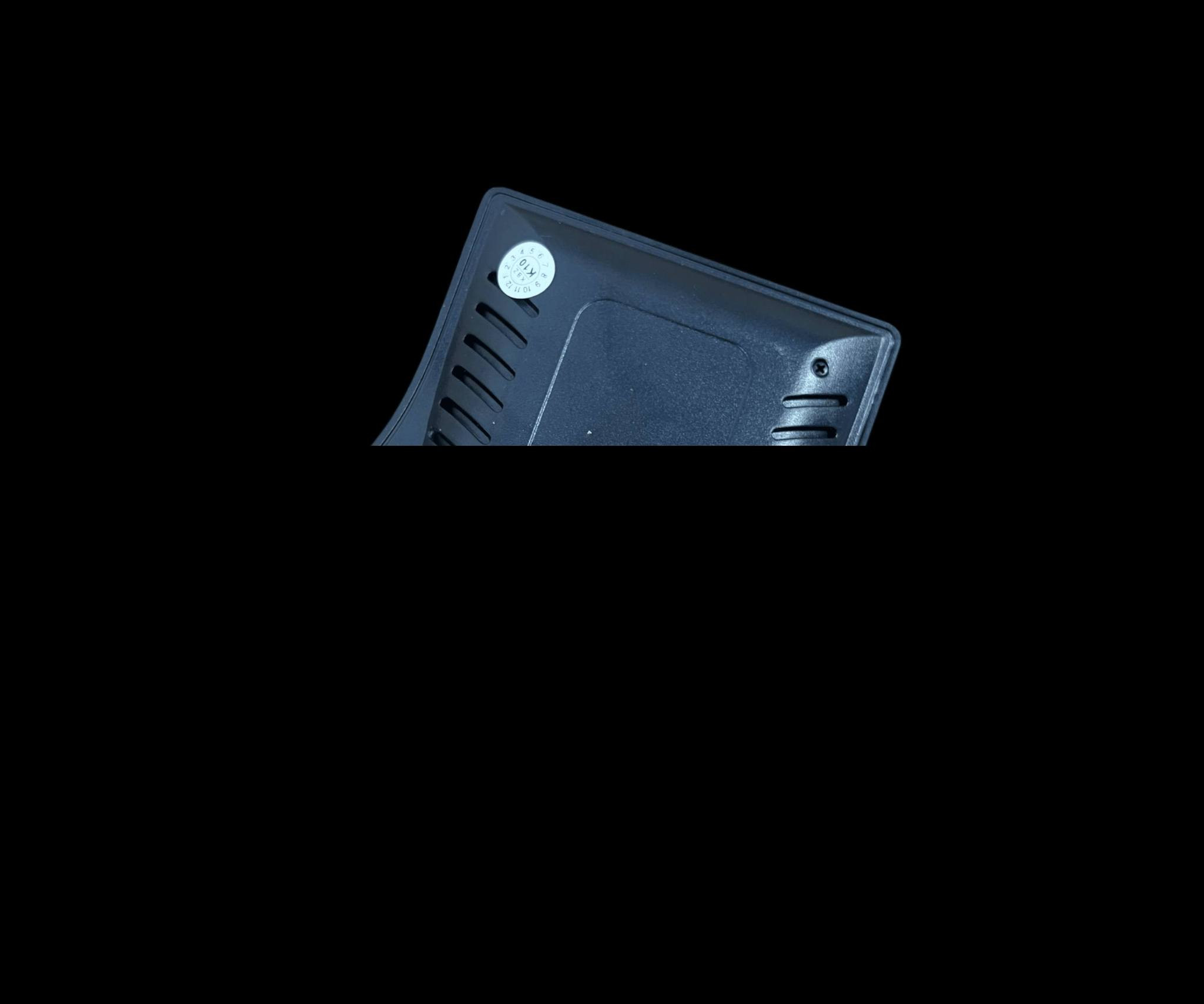 ⚡ حافظ على سلامتك وراحة بالك أثناء القيادة!
🛞 جهاز مراقبة ضغط وحرارة الإطارات الذكي (TPMS) يعطيك قراءة فورية لكل إطار.

☀️ يعمل بالطاقة الشمسية، بدون بطاريات وبدون أسلاك مزعجة!

🚨 ينبهك فورًا في حال وجود تسرب هواء أو ارتفاع حرارة الإطارات.

📊 شاشة رقمية واضحة تعرض جميع القراءات بدقة عالية.

🔧 تركيب سهل وسريع مع حساسات لاسلكية مقاومة للماء.

🚗 الخيار المثالي لكل سائق يهتم بالأمان والقيادة الذكية! 

للحجز مراسلة الصفحه


**إذا كنت صاحب هذا الإعلان وتريد حذفه لأي سبب، رجاءا أرسل رسالة إلى الدعم الفني**