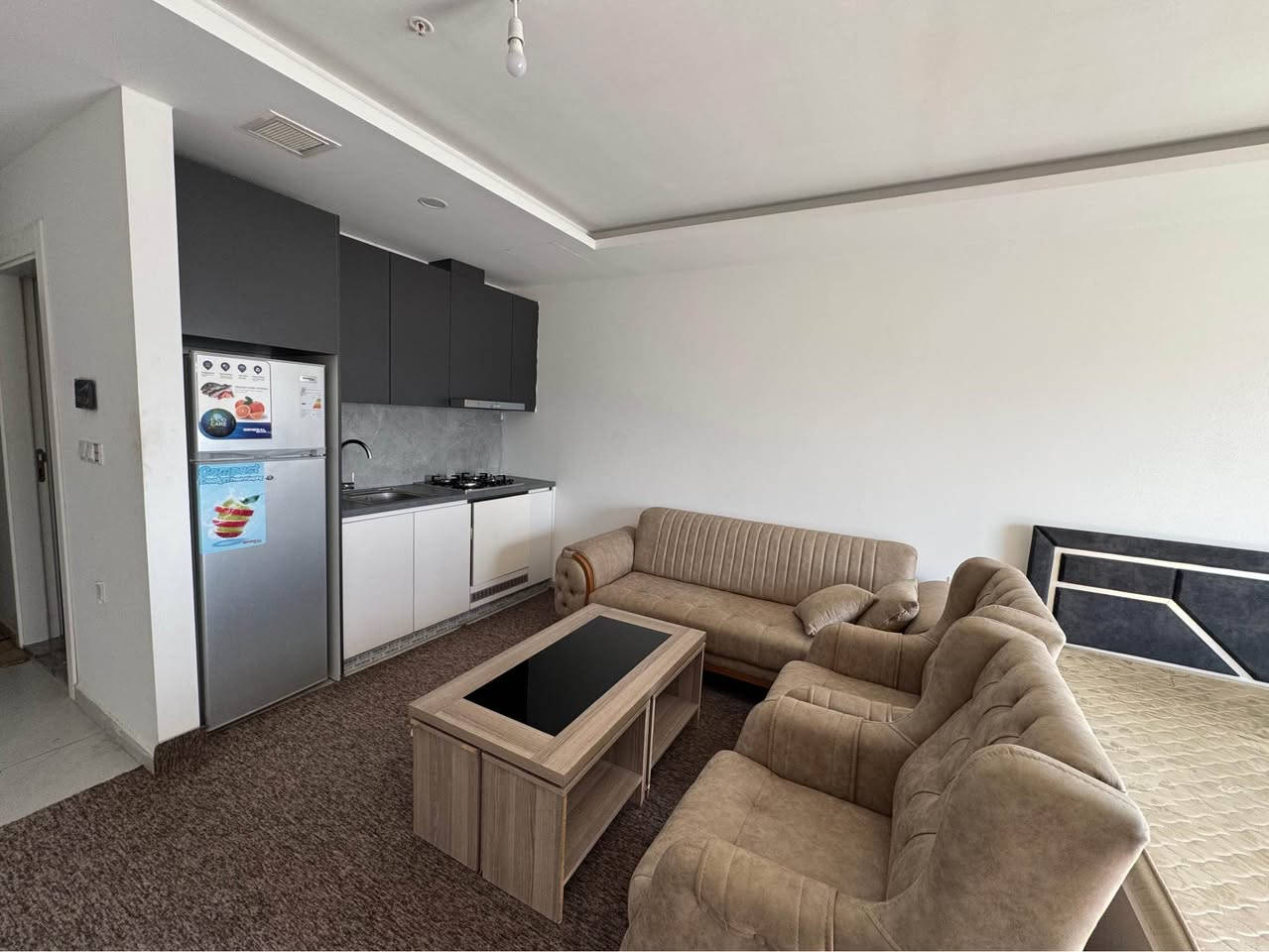 Bakhtyari twin tower 
Furnished studio for rent 
Floor 13 
55 sqm
375$

+964 750 182 9191 
+964 783 439 4492 

شقة مؤثثة للايجار في بختياري توين تاور 
ستوديو بمساحة ٥٥ متر 
طابق ١٣ 
سعر ٣٧٥ دولار اجار شهري يندفع مقدمة ثلاث شهور 

***********

#اربيل #عقارات #شقة أربيل, العراق
