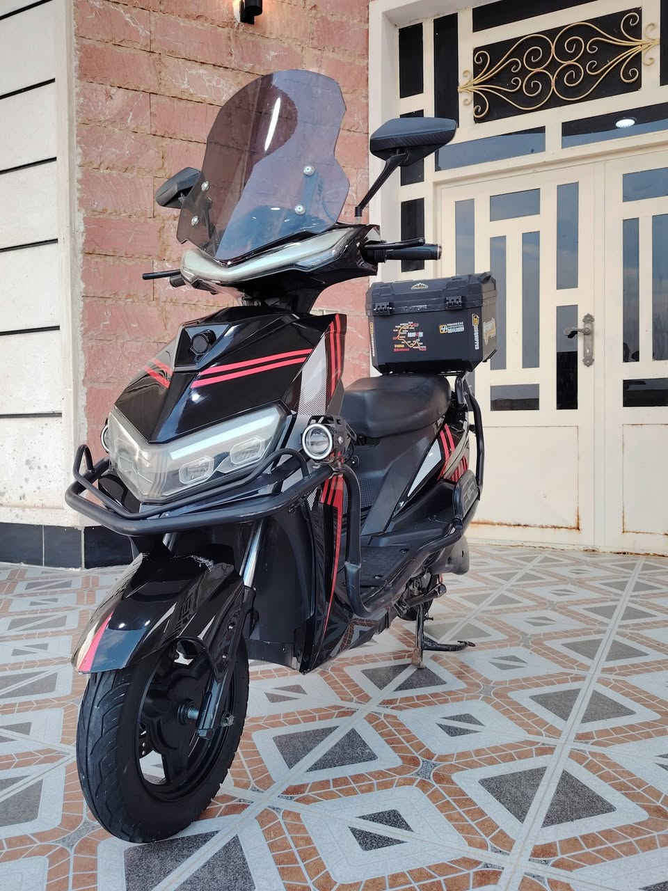 دراجه شحن حجم 318
بطاريات حجم بطاريه 32 امبير 
دراجه نظيفه وخير، من الله كلشي بيه شغال 
كهربائيات كله شغاله 
مستخدمه شهر واحد فقط 
السعر 650 وبيه مجال ه‍  ***********
