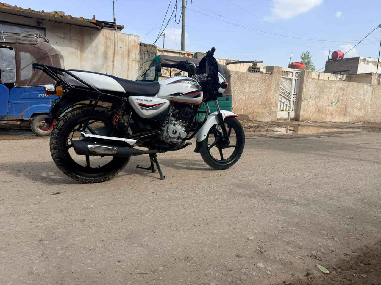 سلام عليكم بوكسر للبيع رقم مكاني كوت رقم ***********
