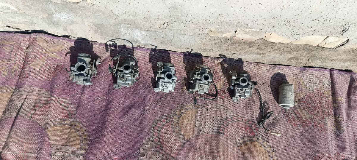 السلام عليكم شباب غراض سكنس نثيه ياباني ابلادي يتوفر جميع مستلزماته
افلاوين +ملف شحن+دبلات اماميه+دبلات خلفيه +زوج اوياله ابلادي رصاصي +كلاجات اماميه يرادلهن خرز وصفاكات يعني يرادلهن شغل  +وكلجات خلفيه البنز مالتهن تعبان يعني نص عمر + طابوكه كامله عدي مكينه +كور بي نقص بس الاقباقه +تانكي بانزين +جوين بانزين + ستان تعليك+ستان صفح مع حساس الاطفاء والتشغيل +سوادات عدي الحاضن صدر والارضيه + كابريترات عدي كلهن حاويه بس متروكات صالهن فتره يعني يرادلهن تنضيف + لشه كامله مال سكنس نثيه 110 للعلم غراض هاي كلهن سكنس 110ياباني صالنصه بلادي +عقل سكنس بلادي +ملاحظه هاي الغراض ترهم سكنس ثعلب وسكنس كوري +وعدي بعد غراض راح تنزل بالمنشور وان شاءالله ماقصر وي اي احد 
.... الاستفسار الاتصال على الرقم /*********** 
مكاني حي اور / سبعقصور وبيكم خير ودللو.
