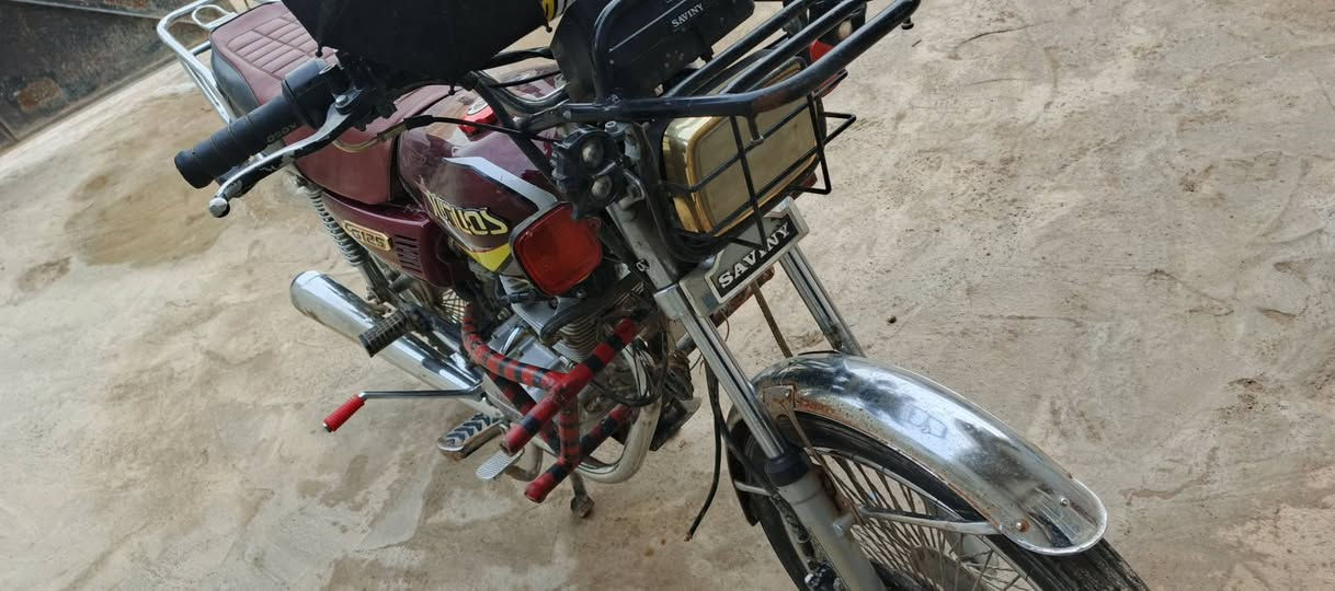 اسلام عليكم ماطور سيفان البيع موديل 2020 شرط المحرك ما مفتوح كيلو شقال سلف ما تصرف علي ربع السعر 450 وبي مجال


**إذا كنت صاحب هذا الإعلان وتريد حذفه لأي سبب، رجاءا أرسل رسالة إلى الدعم الفني**