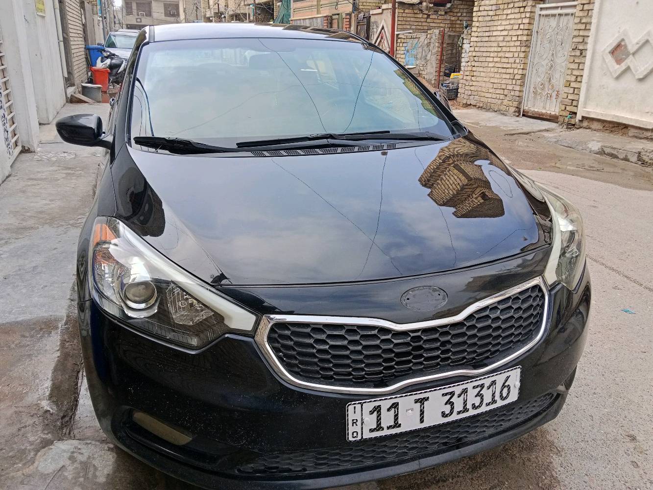 السلام عليكم للبيع او مراوس بصفره   فورتي 16 كير عادي   ماشيه 111  رقم بغداد. حادثها جاملغ امامي سطحي. بدون دواخل   السياره جديده وخير من الله. مكاني بغداد 