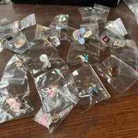 بروشات • أشكال مختلفة • ٧٥ قطعة