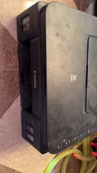 للبيع طابعتين سعر الواحد 85 الف  07724405641