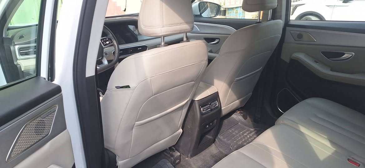 جيتور 2025 فول مواصفات محرك الفين تيربو اعلى فئه x90 مكفوله ضمان 6سنوات سعر195 ماشيه 15 مكان النجف ***********
