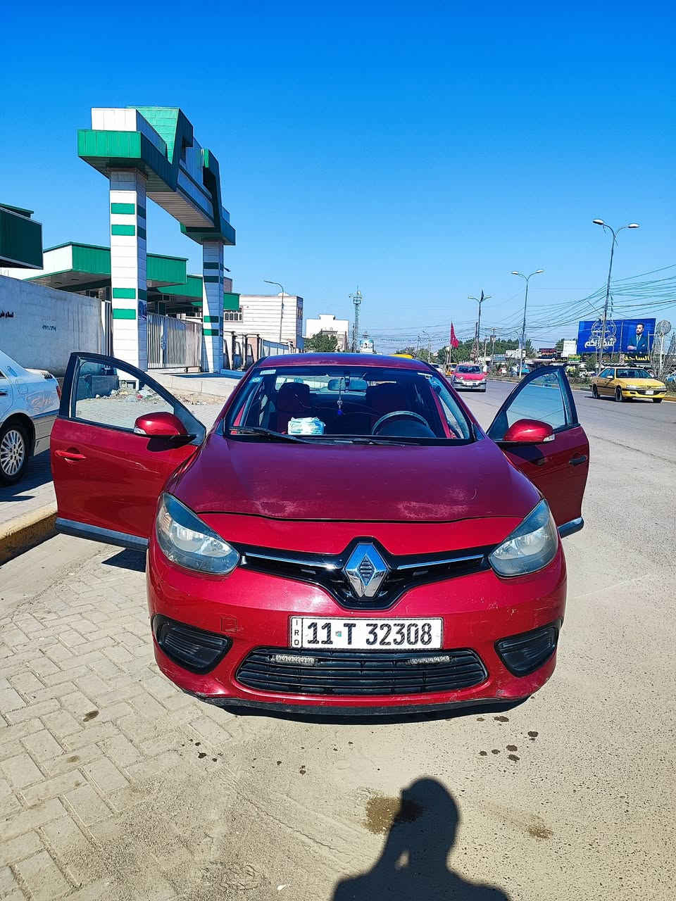 يالله .
.للبيع رينوا فلاونس
 موديل ١٦ الشركه العامه
تحكم استيرن
شاشة اعطال
تحكم مري
🇦​�🇦​🇧​🇸​
كير 7نمر مع لبك
اوتو+عادي
 محرك ٨ نوزل كير شرط جدد +براد كير
صدر منفوض كله جديد
كهربائياتها بلاد لا ملعوب بيها
ولا كص ولا زلغ ولا تيب
تخم تاير ابو السيفين جديد
ويالة جدد ومصبوغات حراري
تخم بلكات+نوزلات+مبخرة +ماصدات كله جدد
شادة

منضومة تبريد بلكارتون كلها 
بس لفريز بي ليك يرادلة تبديل
.
بيها جراد هواي لسيارة
ضربة مابيها
لايت زنون اصفر
مازدات +شمسيات جدد
.
دوشمتها حلوه
.
رقمها بغداد ب اسمي سنوية وهزة جدد
.مكاني بغداد
وهاي كل تفاصيلها
.
سعرها65وبيها مجال للطيبين 
***********
