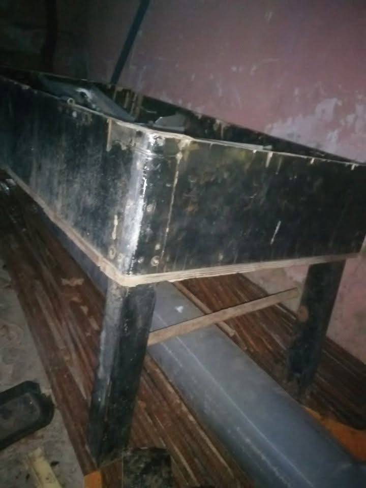 فيشه للبيع جديده مستخدمه شهر واحد او مراوس ب ايفون الشراي يتصل عل رقم ***********
