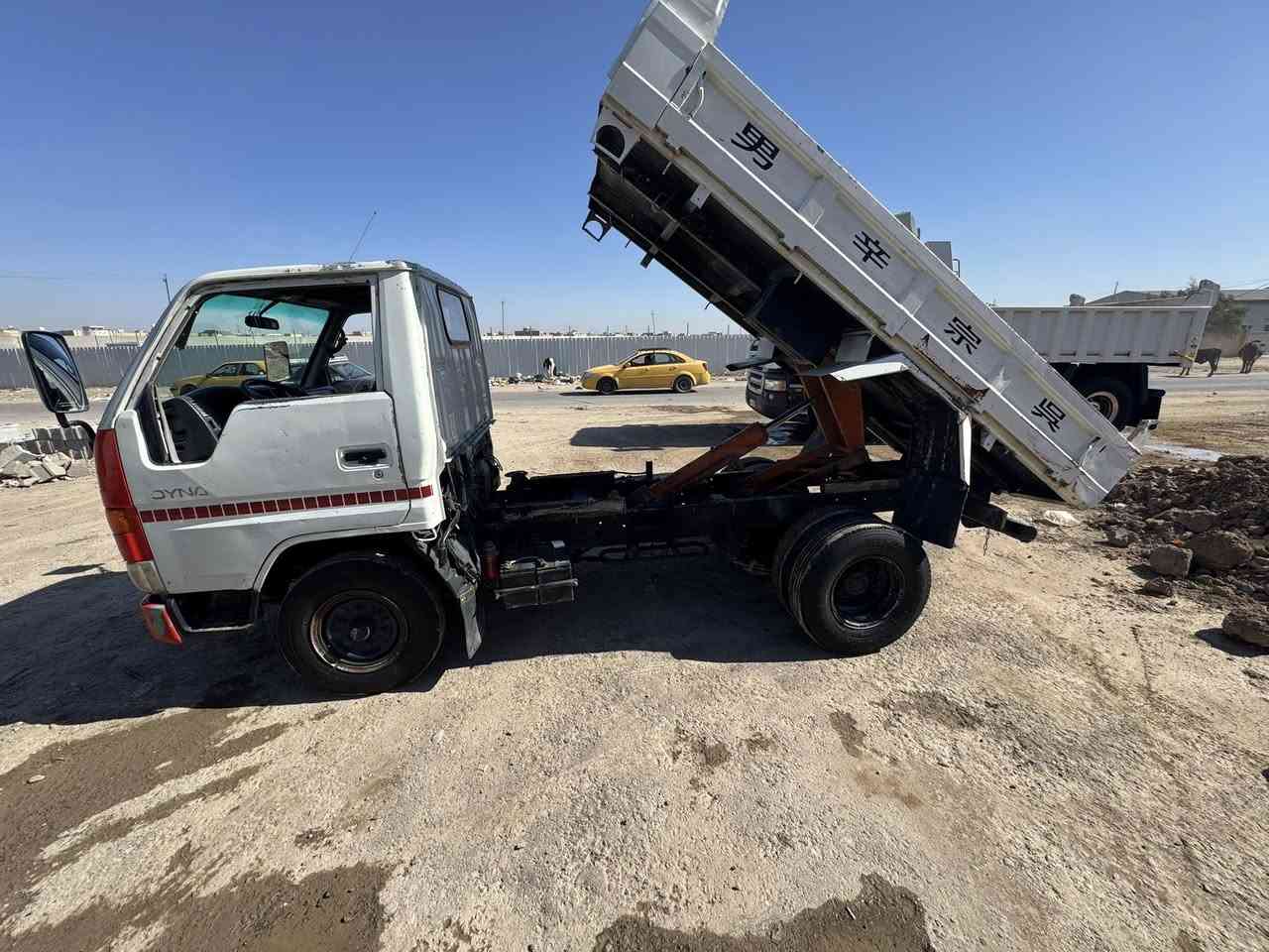 سلام عليكم تيوتا داينا سبرنك جوه
جاهزه للعمل رقم ديالى موديل 97عنوان بغداد 

سعر90

***********
