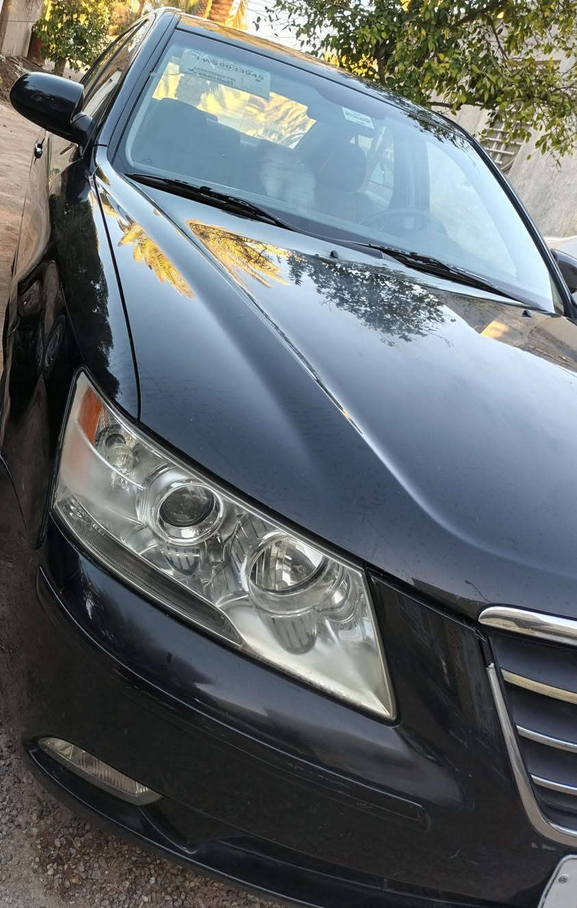 سوناتا ٢٠٠٩ وارد امريكي كلين
بدون حادث بدون تبديل بدون صبغ جيده ترايها زيرو جاهزه من كلشي لون اسود محرك ٢٤٠ تدفئة تبريد جاهزه من كلشي ماعايزه برغي الشراي يتصل على الرقم ‏‪***********‬‏
